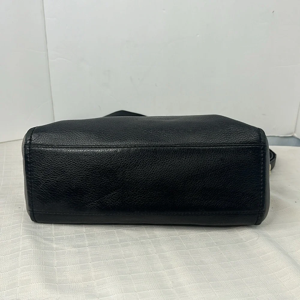 Kate Spade Cobble Hill Toddy in color block Grey/ Black